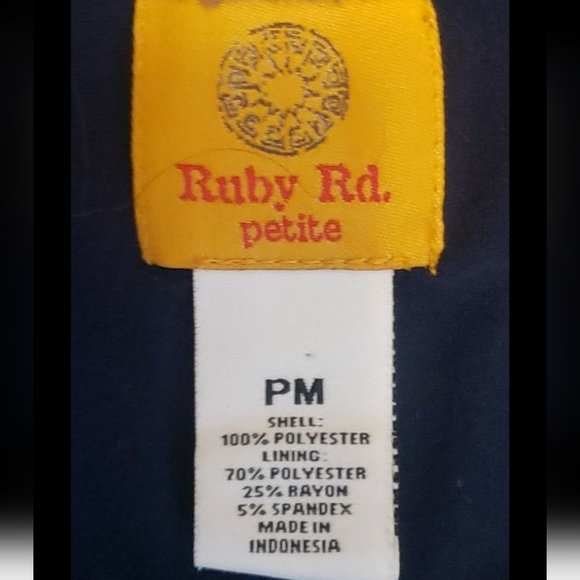 Ruby Rd. Women's Top - Navy and Red Pattern - Picture 7 of 9